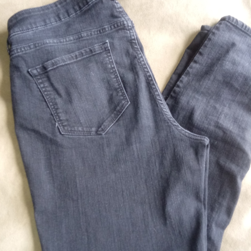 Old Navy Super skinny jeans